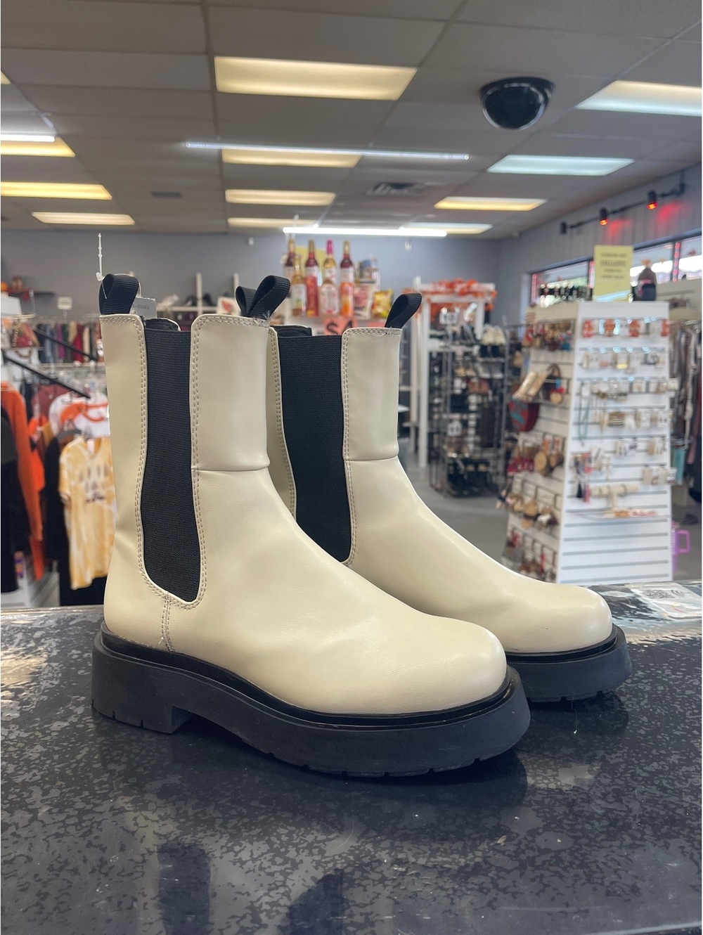 H&M Cream Leather Chelsea Boots with Black Elastic Sides
